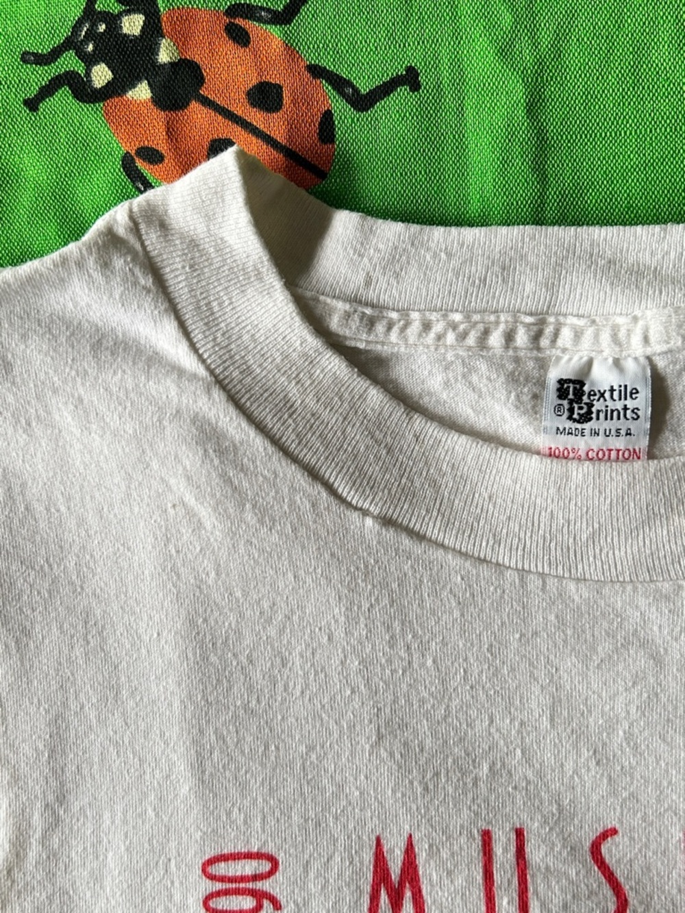 Vintage 90s NYC Museum Tee - Picture 4 of 4
